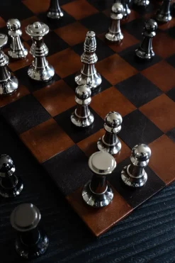 Cristina Oria Juegos De Mesa^Ajedrez De Cuero