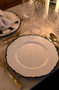 Cristina Oria Platos Y Bajoplatos^Bajoplato Blanco Con Borde Negro