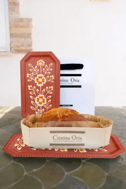 Cristina Oria Cajas Y Bolsas Gourmet|Cajas Y Bolsas Gourmet^Bandeja Con Flores Pintadas & Bizcocho En Bolsa