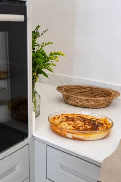 Cristina Oria Bandejas^Bandeja Ovalada De Ratán Con Pírex