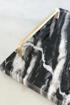 Cristina Oria Bandejas^Bandeja Rectangular De Mármol Negra Con Asas Doradas