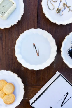 Cristina Oria Menaje Iniciales|Bandejas^Bandejas Con Borde Ondulado Iniciales