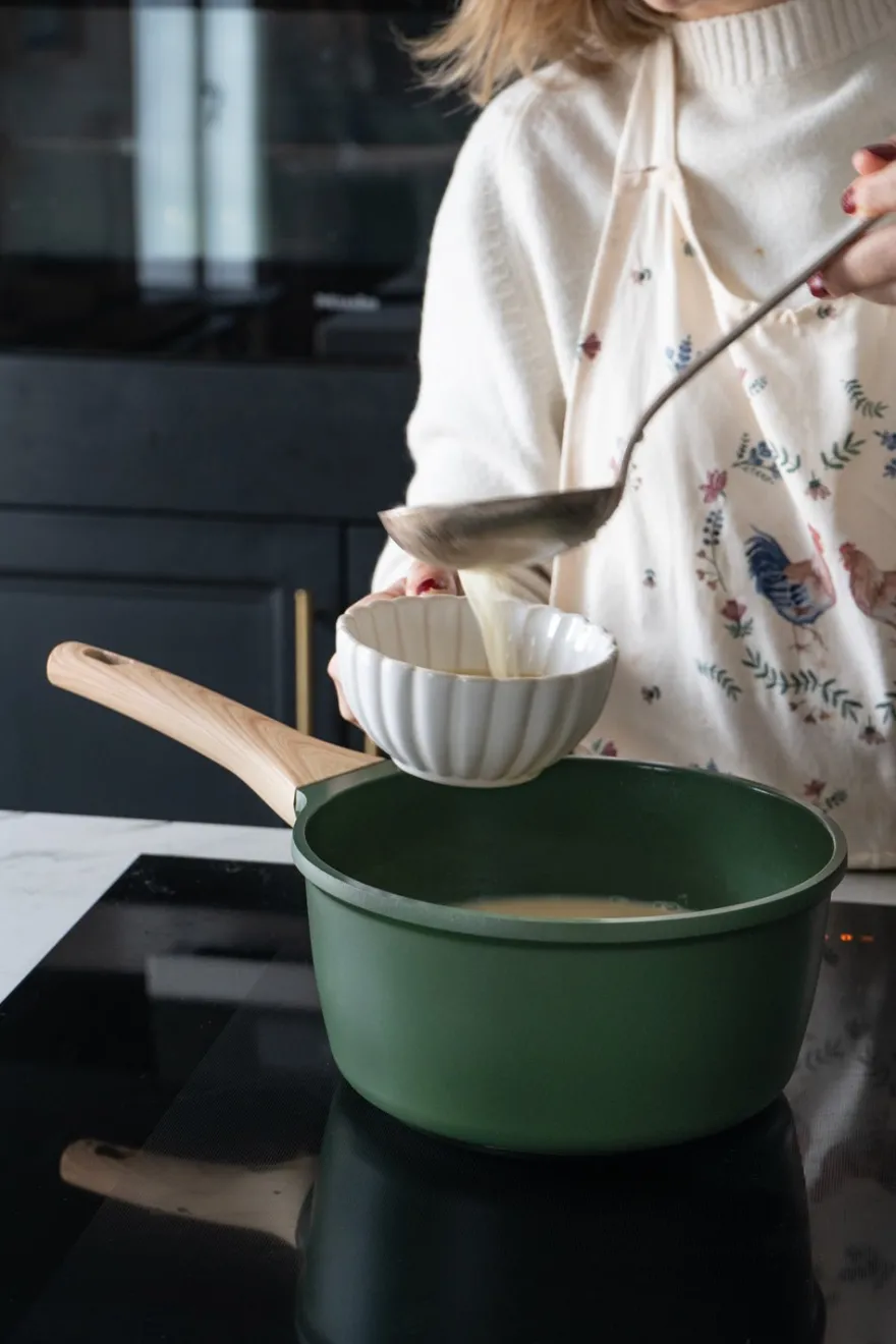 Cristina Oria Sartenes, Ollas Y Cacerolas^Cacerola Verde Con Mango De Madera