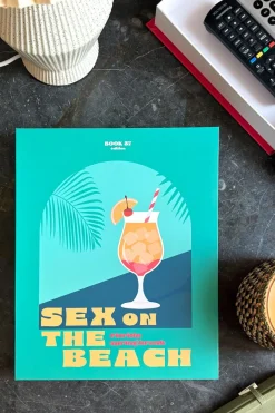 Cristina Oria Piezas Decorativas^Caja Decorativa Con Diseño De Libro De Cócteles