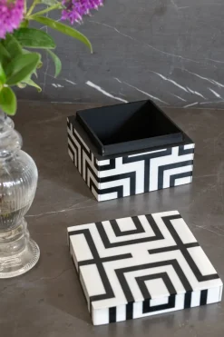 Cristina Oria Piezas Decorativas^Caja Decorativa Mini De Resina Cuadrada Con Diseño De Puzle Blanca Y Negra