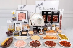 Cristina Oria Cajas Y Bolsas Gourmet|Cajas Y Bolsas Gourmet^Caja Recién Mamá Foodie & Vajilla Infantil Co