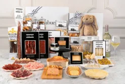 Cristina Oria Cajas Y Bolsas Gourmet|Cajas Y Bolsas Gourmet^Caja Recién Mamá La Más Gourmet & Peluche Conejo Marrón CO