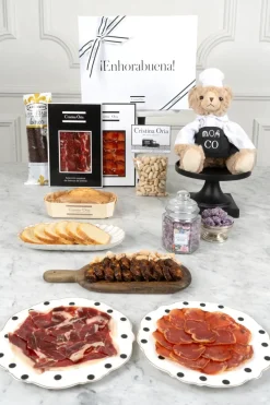 Cristina Oria Cajas Y Bolsas Gourmet|Cajas Y Bolsas Gourmet^Caja Recién Mamá Picoteo & Oso Chef Co