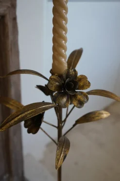 Cristina Oria Candelabros Y Portavelas^Candelabro De Metal Dorado Con Diseño De Flores Mediano
