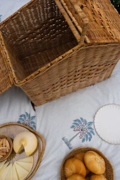 Cristina Oria Picnic^Cesta De Picnic De Ratán Con Asa Y Tapa