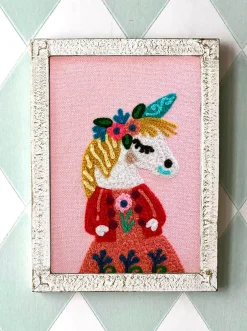 Cristina Oria Cuadros|Minichef^Cuadro Infantil Retrato Unicornio Bordado