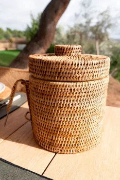 Cristina Oria Cubiteras Y Champaneras^Cubitera De Ratán Con Tapa Y Pinza