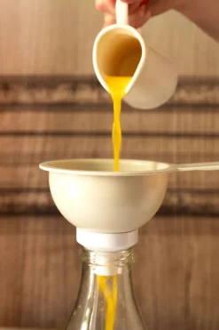 Cristina Oria Gadgets Y Utensilios^Embudo Con Filtro