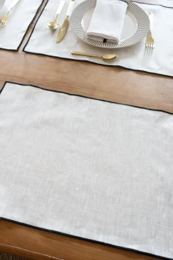 Cristina Oria Manteles Individuales^Individual De Lino Impermeable Blanco Con Borde Negro