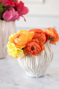 Cristina Oria Jarrones, Floreros Y Maceteros^Jarrón Irregular Con Diseño De Duna Crema