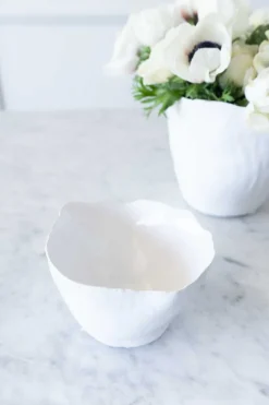 Cristina Oria Jarrones, Floreros Y Maceteros^Jarrón Irregular De Porcelana Blanco Brillante 9 Cm