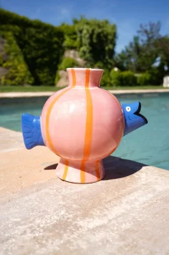 Cristina Oria Piezas Decorativas|Jarrones, Floreros Y Maceteros^Jarrón Rayas Rosas Y Naranjas Con Pez Azul