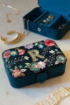 Cristina Oria Joyeros, Carteras Y Fundas^Joyeros De Terciopelo Con Iniciales Y Flores Bordadas