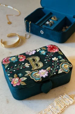 Cristina Oria Joyeros, Carteras Y Fundas^Joyeros De Terciopelo Con Iniciales Y Flores Bordadas