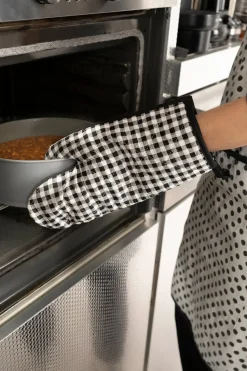 Cristina Oria Otros Textil^Manopala De Cuadros Blancos Y Negros