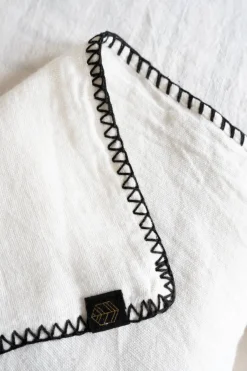 Cristina Oria Manteles^Mantel De Lino Blanco Con Borde Negro