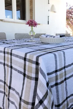 Cristina Oria Manteles^Mantel De Lino Con Diseño De Cuadros Negros