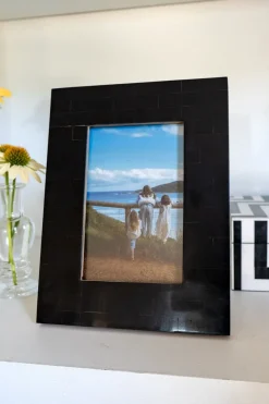 Cristina Oria Marcos De Fotos^Marco De Fotos Con Diseño Negro