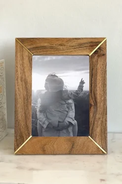 Cristina Oria Marcos De Fotos^Marco De Fotos De Madera Con Detalles Dorados