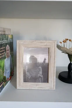 Cristina Oria Marcos De Fotos^Marco De Fotos De Madera Con Detalle En Su Borde