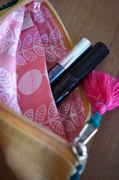 Cristina Oria Bolsos, Bolsas Y Neceseres|Otros Textil^Neceser Bordado A Mano Con Diseño De Perro Beige