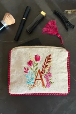 Cristina Oria Joyeros, Carteras Y Fundas|Bolsos, Bolsas Y Neceseres^Neceser Con Inicial A Y Flores Bordadas