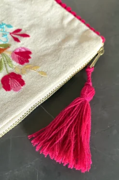 Cristina Oria Joyeros, Carteras Y Fundas|Bolsos, Bolsas Y Neceseres^Neceser Con Inicial M Y Flores Bordadas