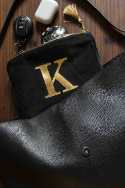 Cristina Oria Joyeros, Carteras Y Fundas|Bolsos, Bolsas Y Neceseres^Neceseres De Terciopelo Negro Con Iniciales Doradas