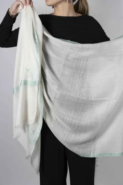 Cristina Oria Bufandas Y Pashminas^Pashmina Lisa Con Bordado