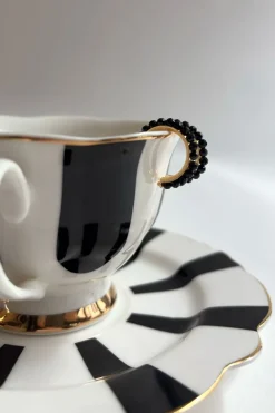 Cristina Oria Joyas Co|Joyas Co^Pendientes Dorados Con Diseño De Aros Y Onyx Negras