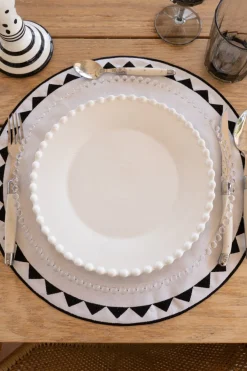 Cristina Oria Platos Y Bajoplatos^Plato Llano De Porcelana Diseño Bolitas