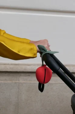 Cristina Oria Minichef^Portachupetes Para Bebés Con Diseño De Manzana