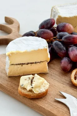 Cristina Oria Embutidos Y Quesos^Queso Cremoso De Borgoña Con Trufa 100G