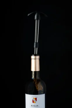 Cristina Oria Gadgets De Vino^Recuperador De Corchos