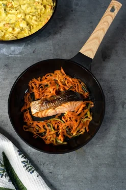 Cristina Oria Sartenes, Ollas Y Cacerolas^Sartén Negra Con Mango De Madera Mediana