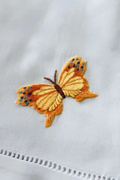 Cristina Oria Servilletas Y Accesorios^Servilleta Bordada A Mano Con Diseño De Mariposa Amarilla