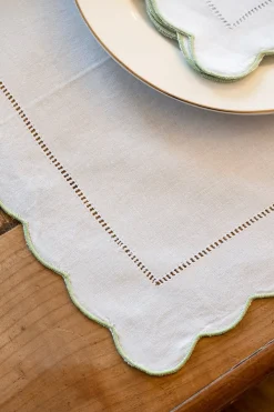 Cristina Oria Servilletas Y Accesorios^Servilleta Con Borde Ondulado Y Detalle De Vainica