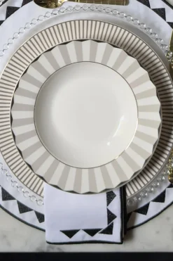 Cristina Oria Servilletas Y Accesorios^Servilleta Con Diseño De Sol Blanca Y Negra