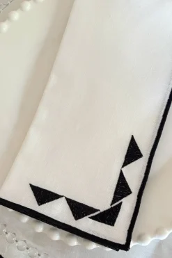 Cristina Oria Servilletas Y Accesorios^Servilleta Con Diseño De Sol Blanca Y Negra