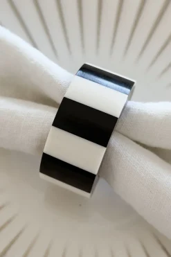 Cristina Oria Posavasos Y Servilleteros^Servilletero De Madera Y Resina Blanco Y Negro