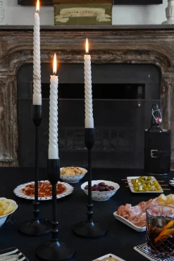 Cristina Oria Candelabros Y Portavelas^Set De Tres Candelabros Metálicos Negros