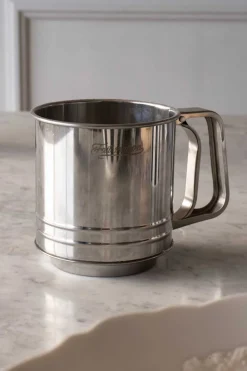 Cristina Oria Gadgets Y Utensilios^Tamizador De Harina Y Azúcar