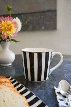 Cristina Oria Tazas Y Teteras^Taza Negra Y Blanca Con Diseño De Rayas