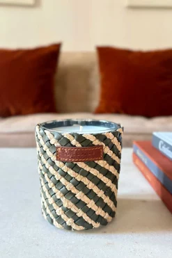 Cristina Oria Velas^Vela Artesanal De Cuero Y Rafia Con Fragancia Almizcle Pequeña