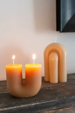 Cristina Oria Velas^Vela Doble Con Relieve En Forma De "U"